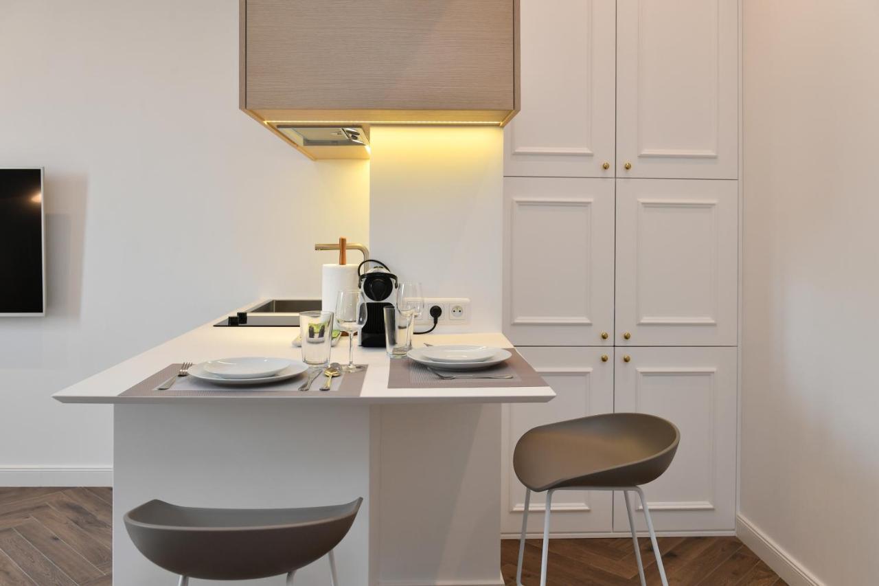 1 Bedroom Apartment Next To Monaco Бюсолей Екстериор снимка